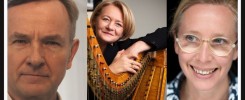 Trzy osoby: uśmiechnięta blondynka w okularach, mężczyzna w średnim wieku i kobieta opierająca się o harfę.